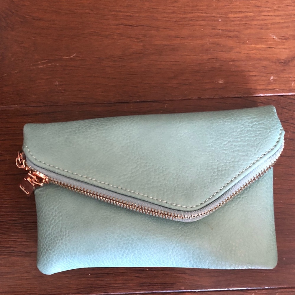 Mint Crossbody/Wristlet